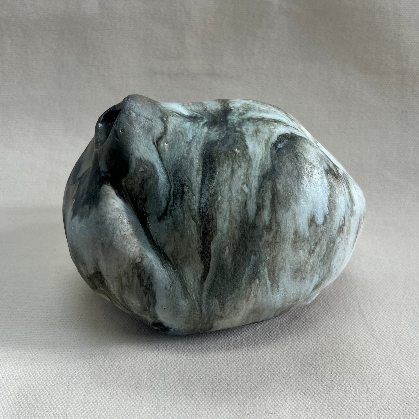 Singing Cloud Rocks - HOWLING