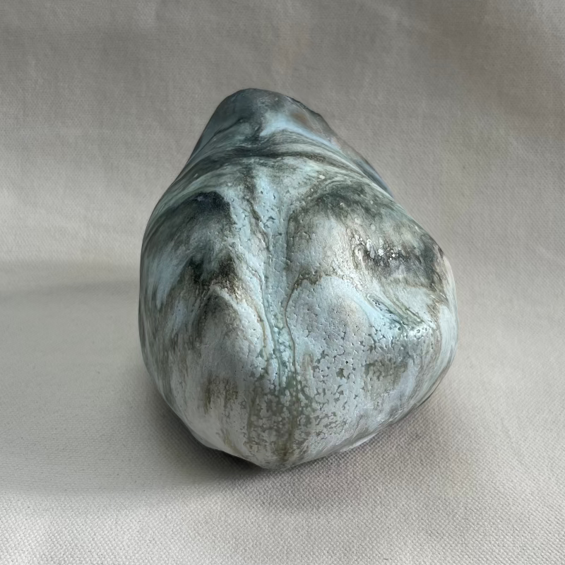 Singing Cloud Rocks - HOWLING